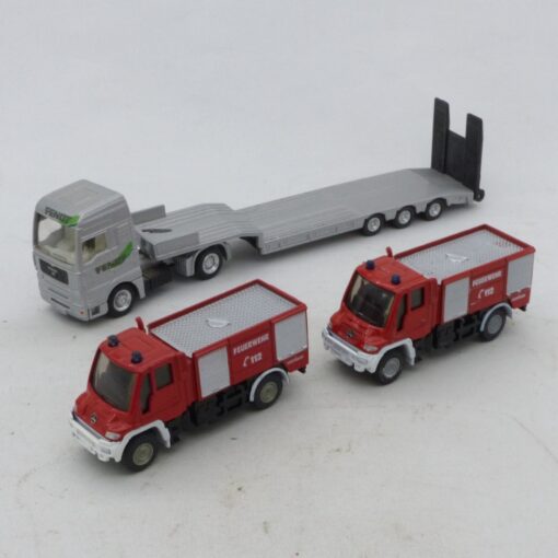 Siku 1068 Unimog Feuerwehr und MAN Tieflader in Tüte siehe Bilder o. EX6960