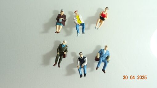 Spur G Reisende / sitzende Figuren 6 Stück siehe Foto CK7913 o.