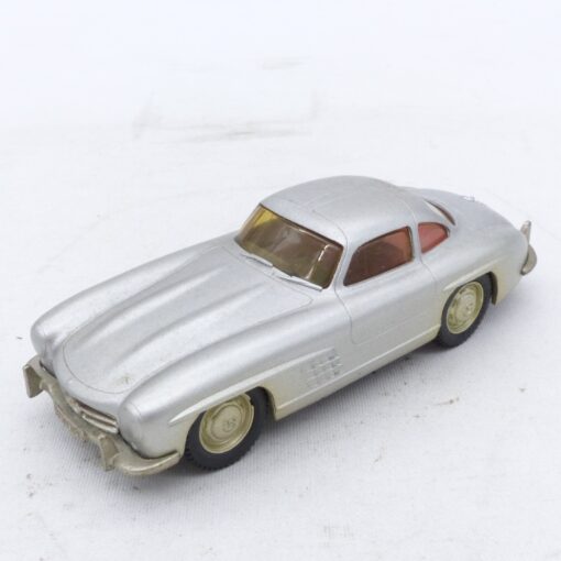 Walldorf Miniaturen 1:43 Mercedes Benz 300SL in Tüte siehe Bilder EX7936 o.