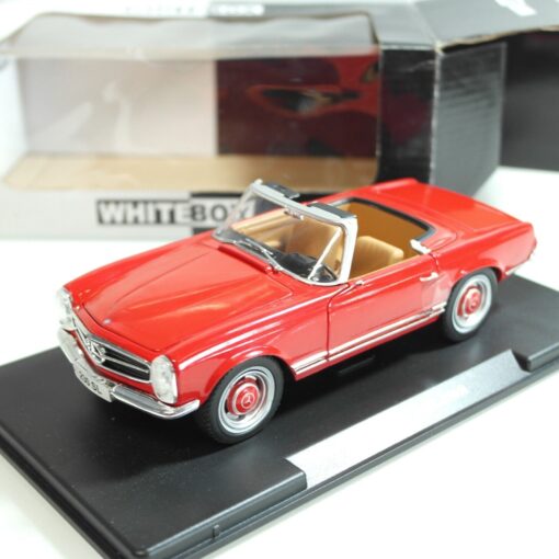 WhiteBox 1:24 187403 Mercedes 230 SL in OVP RG3851