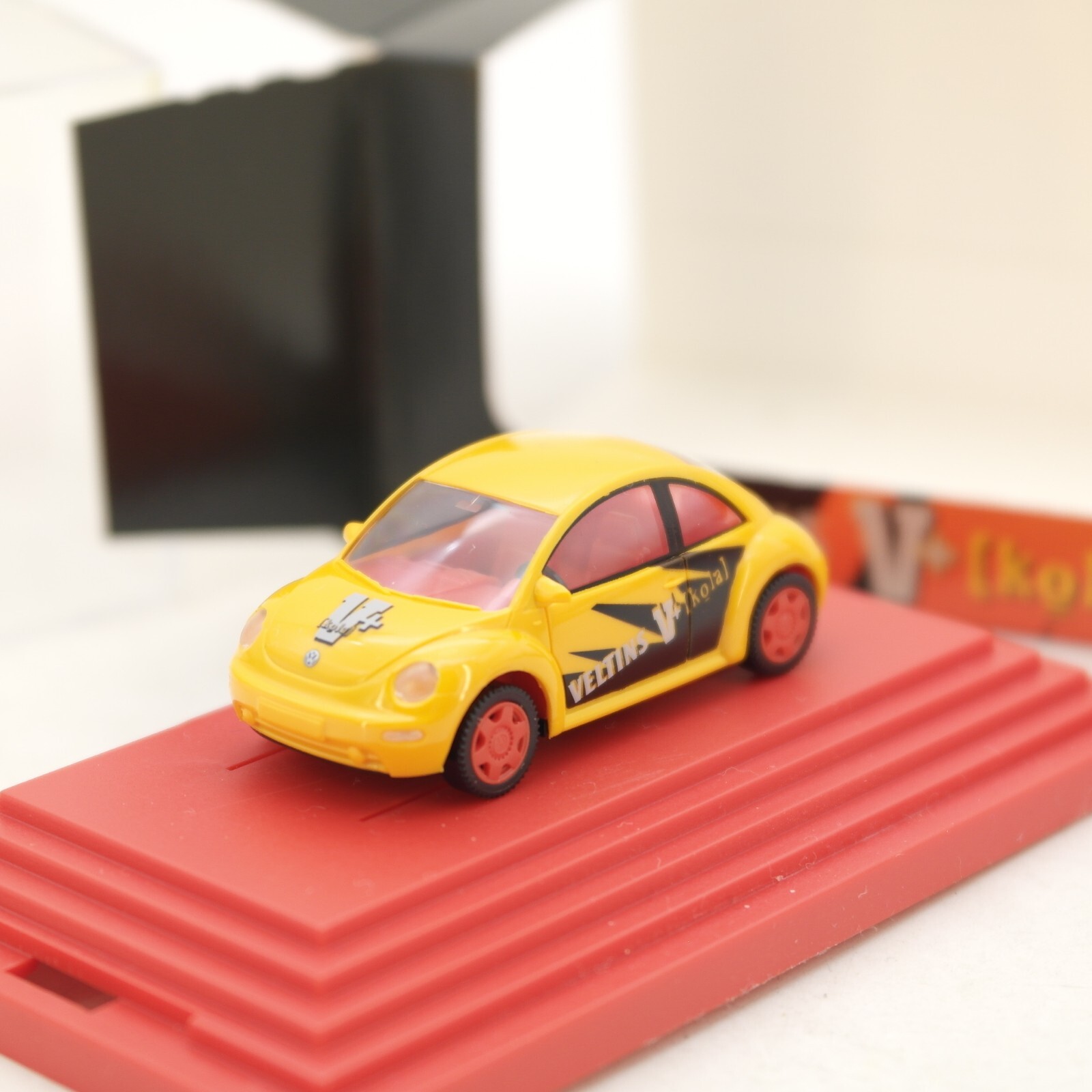 Wiking 1:87 VW New Beetle Veltins Kola Promotioncar 2002 in OVP RG4735