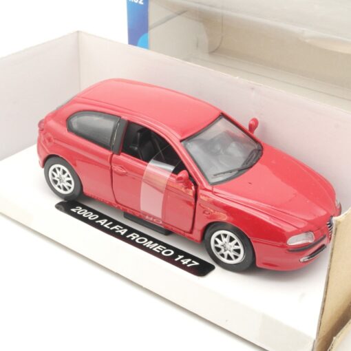 XToys 1:32 2000 Alfa Romeo Spider 147 mit Rückziehmotor in OVP QR7126 – Bild 3