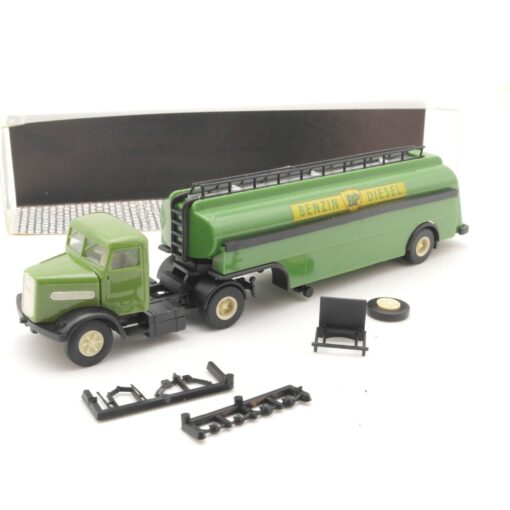 Albedo 1:87 MAN Sattelzug Benzin Diesel in OVP QR7162