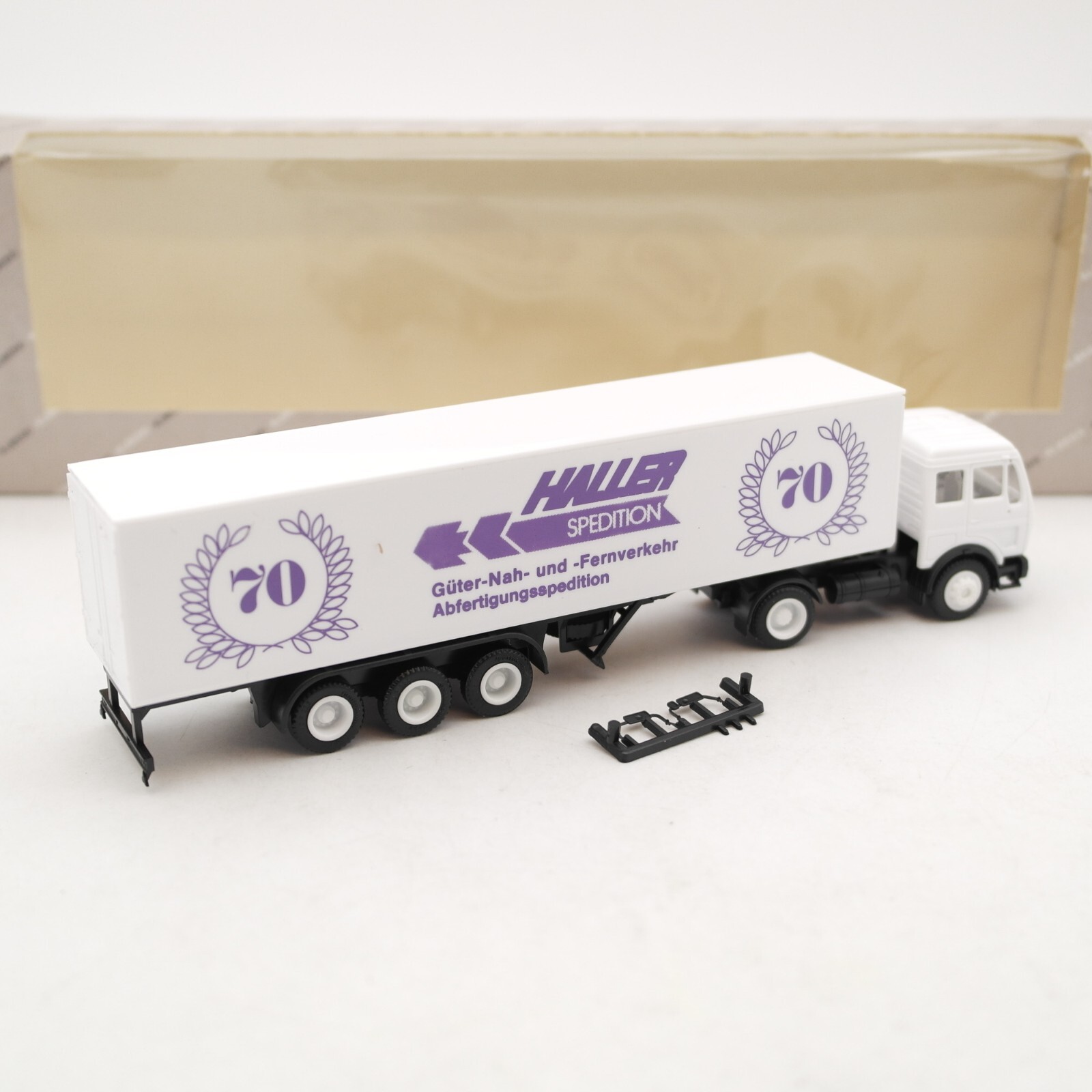 Albedo 1:87 MB NG Sattelzug Haller Spedition 70 Jahre in OVP RA8997 – Bild 3
