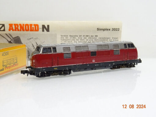 Arnold N 2022 Diesellok BR 221 148-0 der DB in EVP LE5066