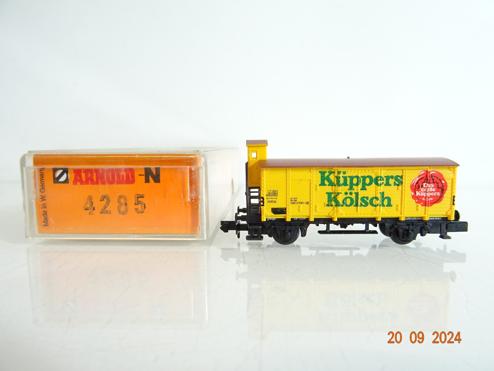 Arnold N 4285 gedeckter Güterwagen Küppers Kölsch der DB in OVP PR2821