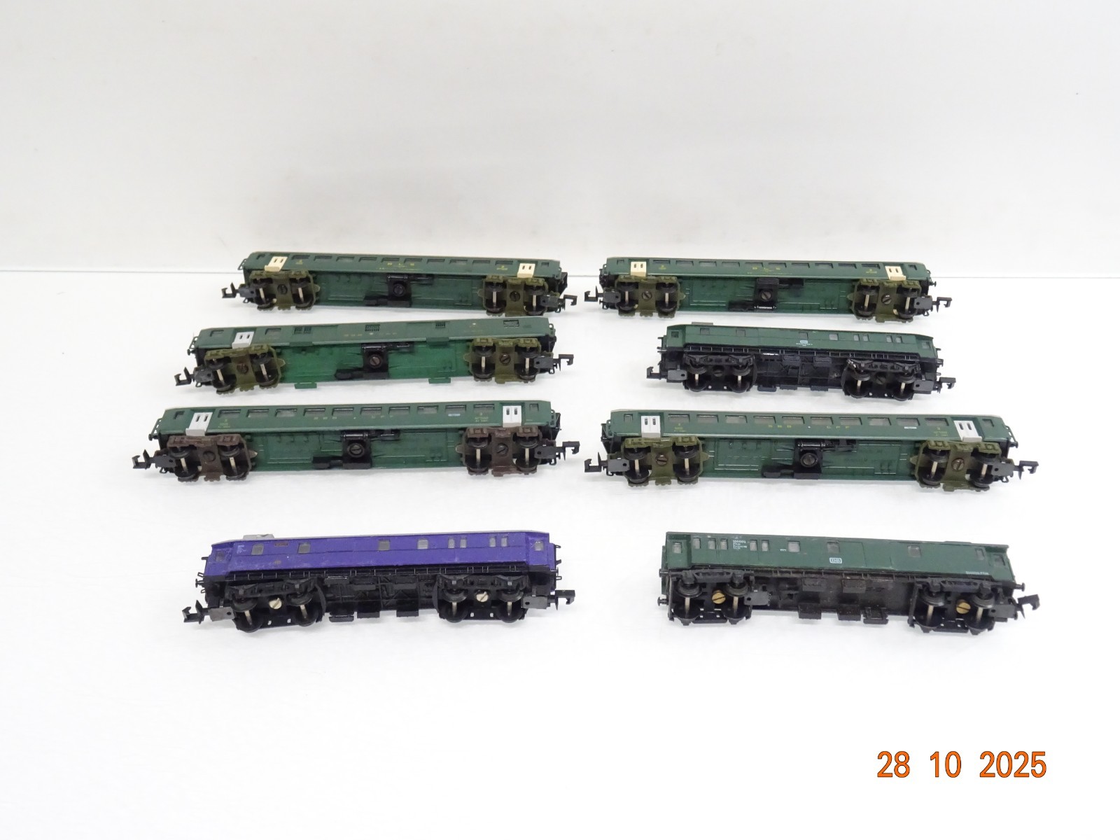 Arnold etc. N Personenwagen 8 Stück siehe Fotos JL3970 o. – Bild 6