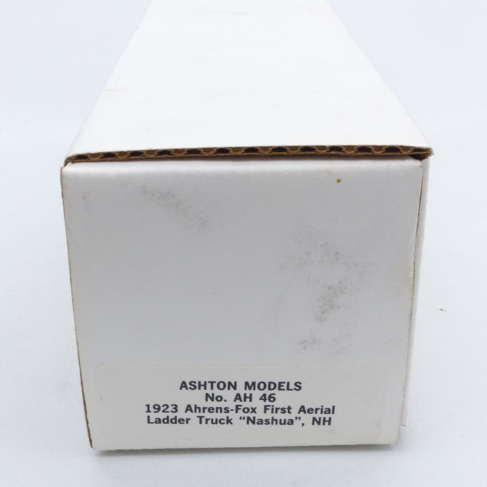 Ashton Models 1:43 No. AH 46 Mack Ahrens-Fox Ladder Truck Nashua, in OVP EX980 – Bild 4