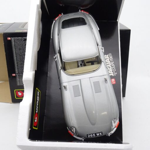 Bburago / Burago 1:18 3038 Jaguar E Coupé (1961) metallic in OVP EX6523 – Bild 3