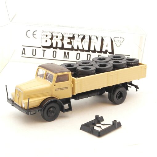 Brekina 1:87 71014 IFA Pritsche VEB Berliner Reifenwerk in OVP RG824