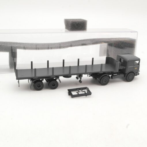 Brekina 1:87 79211 Büssing Rungensattelzug DB in OVP QR9520 – Bild 3