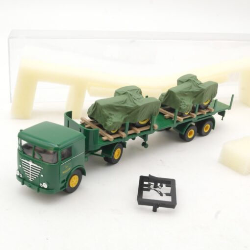 Brekina 1:87 Büssing LS 11 Rungen SaZu mit Ladung Lanz Bulldog in OVP RR3611