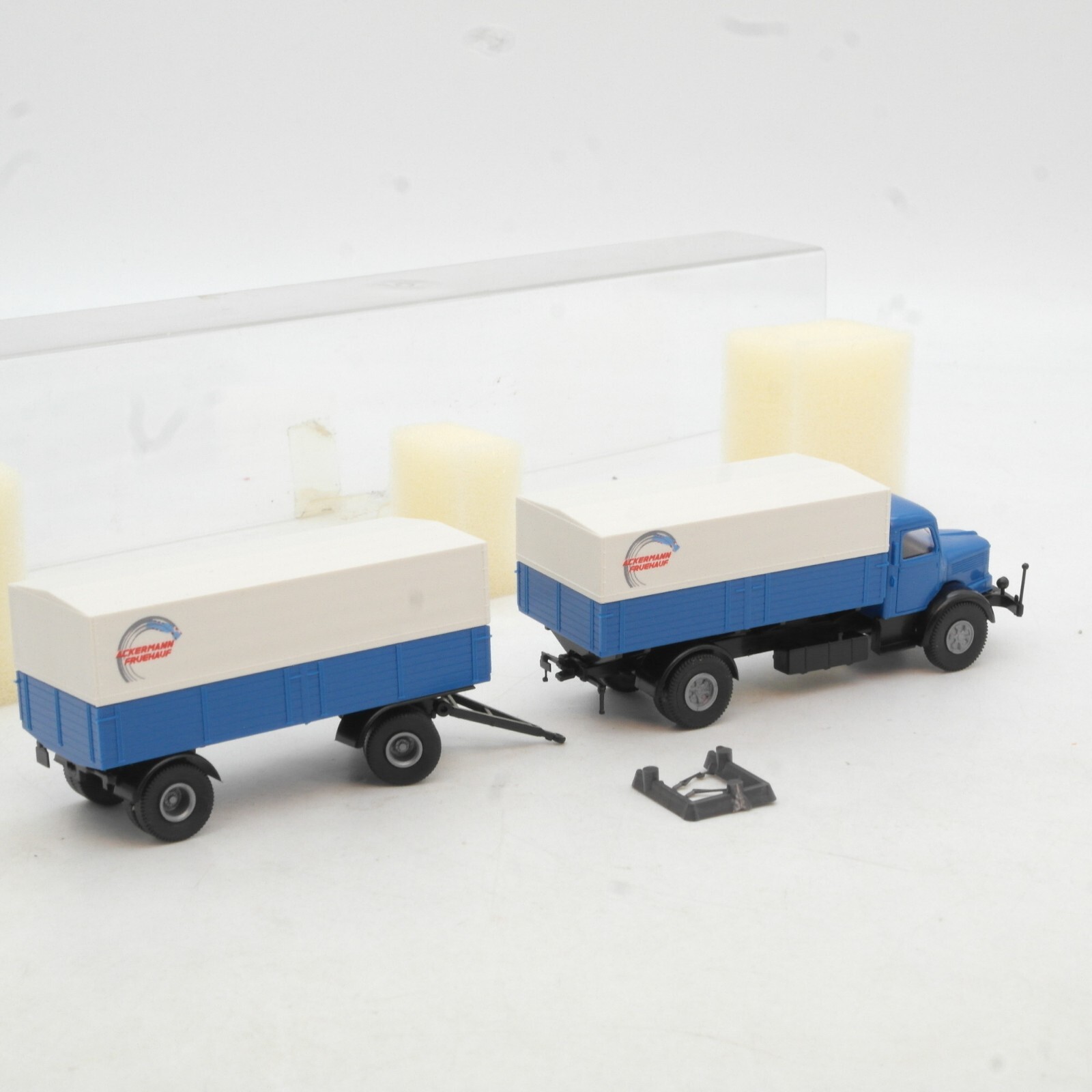 Brekina 1:87 Krupp Hängerzug Ackermann Frühauf in OVP RG1076 – Bild 3