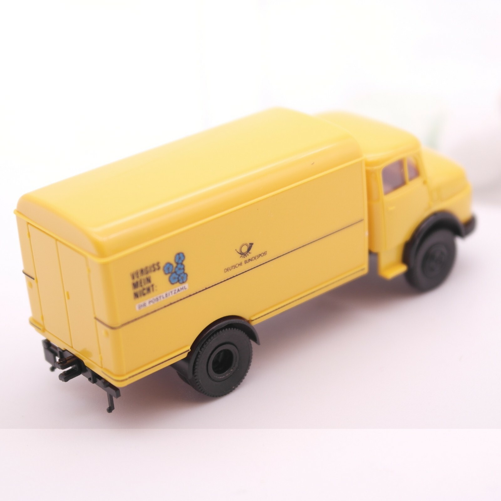 Brekina 1:87 MB Post-LKW "Vergiss mein nicht" in EVP RT2347 – Bild 3