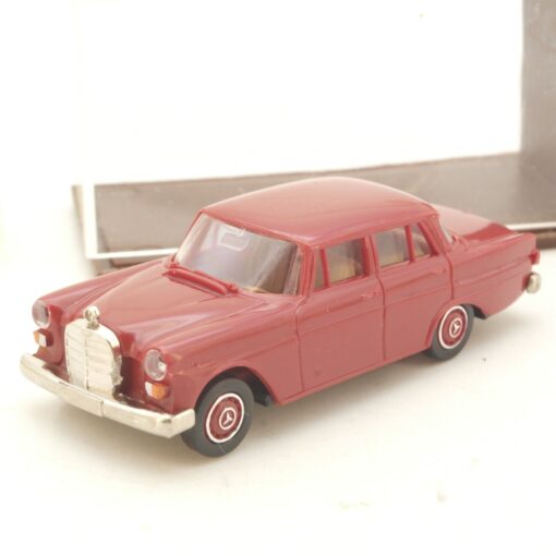Brekina 1:87 Mercedes MB 190/200 Limousine in OVP QR2982
