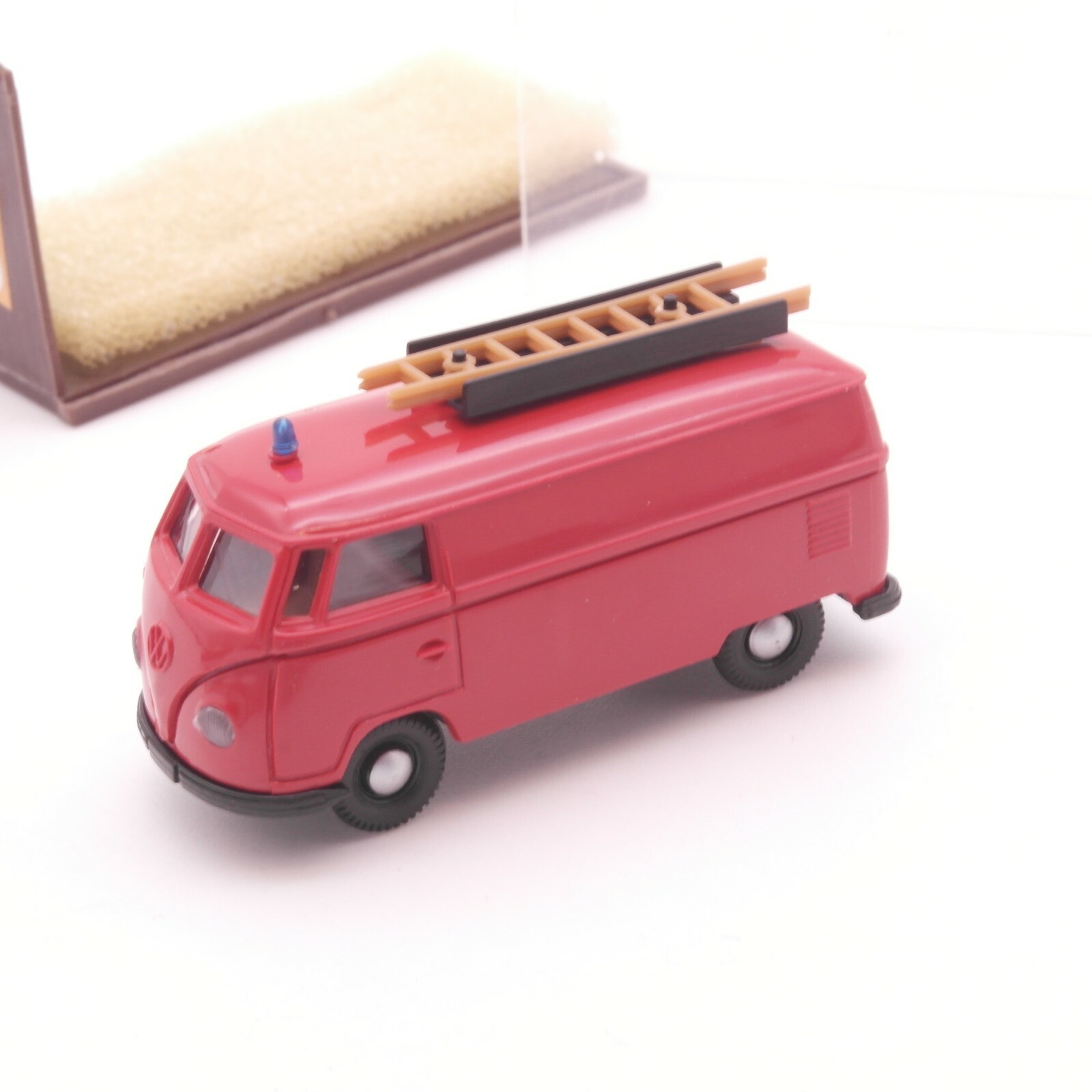 Brekina 1:87 VW T1 Freiwillige Feuerwehr mit Leiter in OVP RT8142