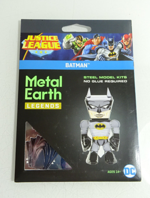 Fascinations Metall Earth Legends Bausatz 3 D Figur Batman in OVP AR8177
