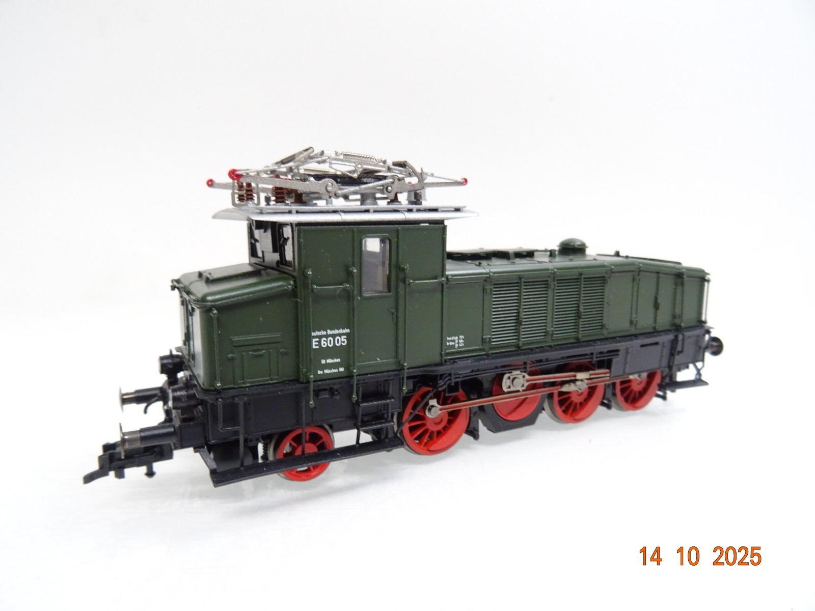 Fleischmann H0 436002 K E-Lok E 60 05 der DB PluX22 in OVP JL3636 – Bild 4