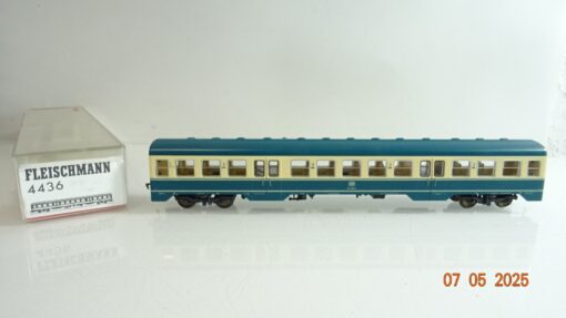 Fleischmann H0 4436 Mittelwagen 914 028-6 VT 614 der DB in OVP PR7395