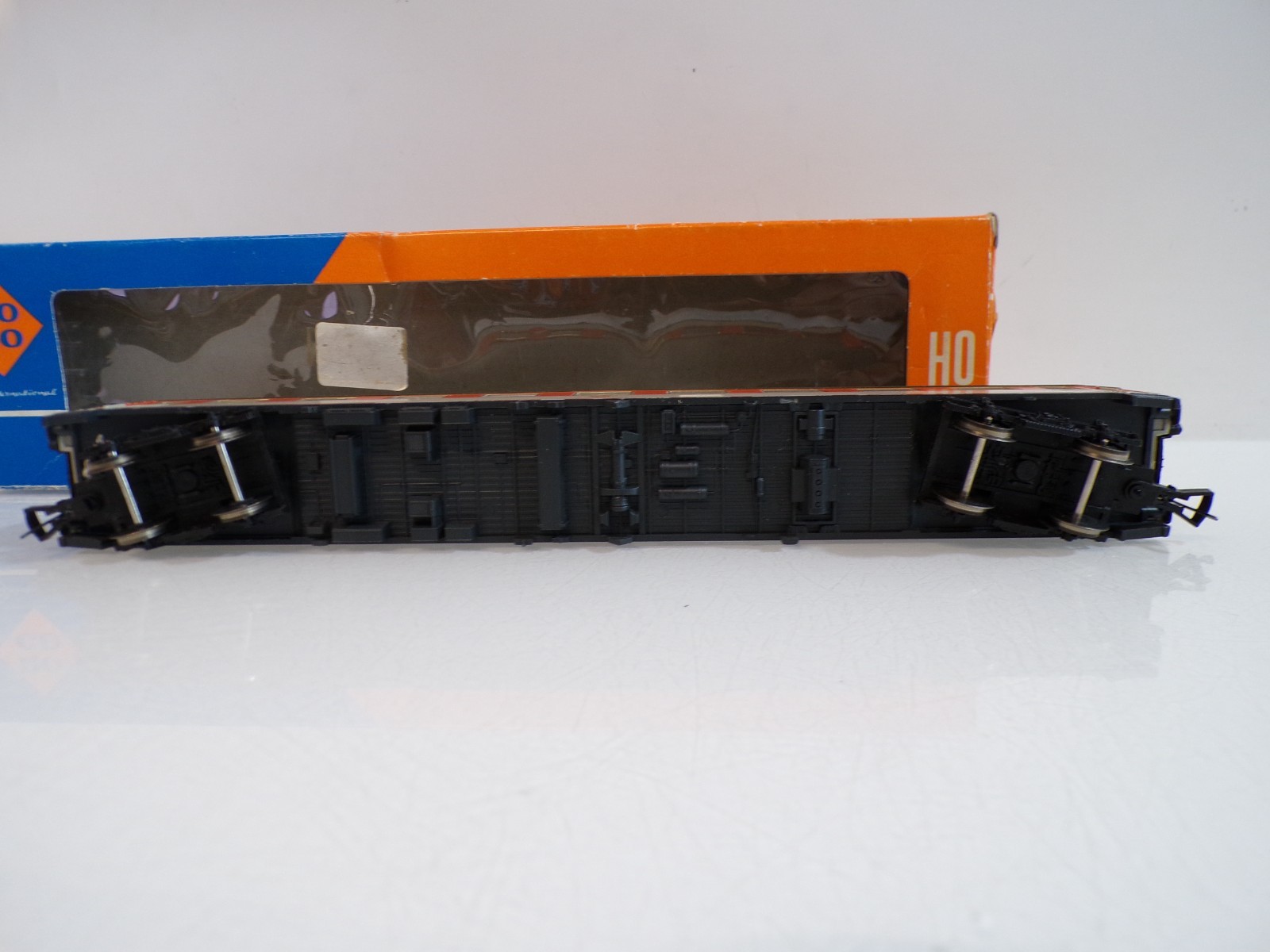 Fleischmann H0 Personenwagen 1.Kl. der DB in EVP BH1835 – Bild 4