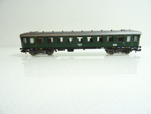 Fleischmann N 8132K Schnellzugwagen 3.Kl. der DR in OVP AR7439 – Bild 3