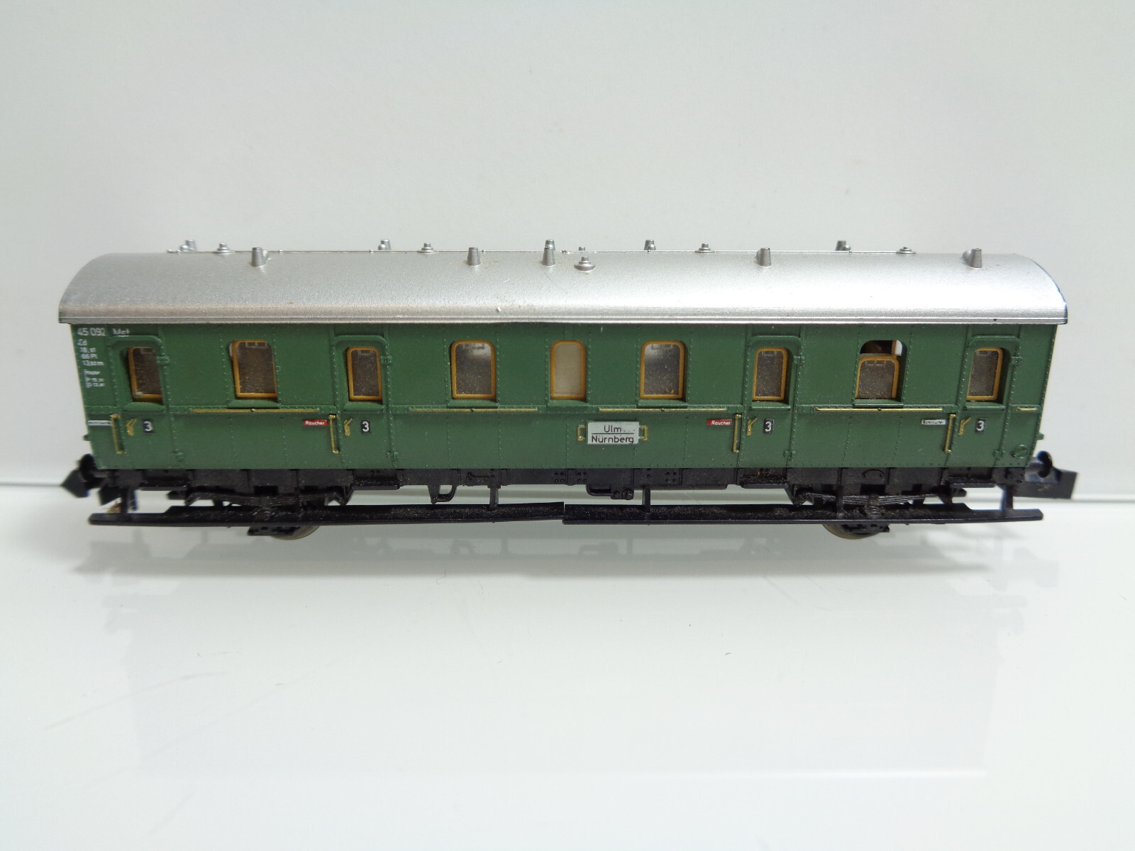 Fleischmann N Personenwagen 3.Kl. in EVP JD2412 – Bild 3