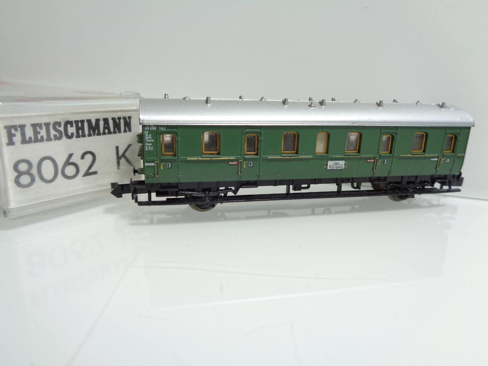 Fleischmann N Personenwagen 3.Kl. in EVP JD2412