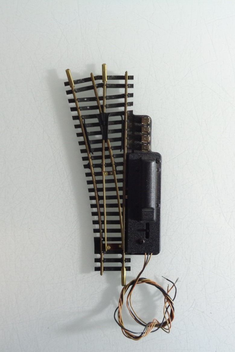 Fleischmann Spur H0 1724 Weiche links mit Antrieb siehe Foto PK1850 o.