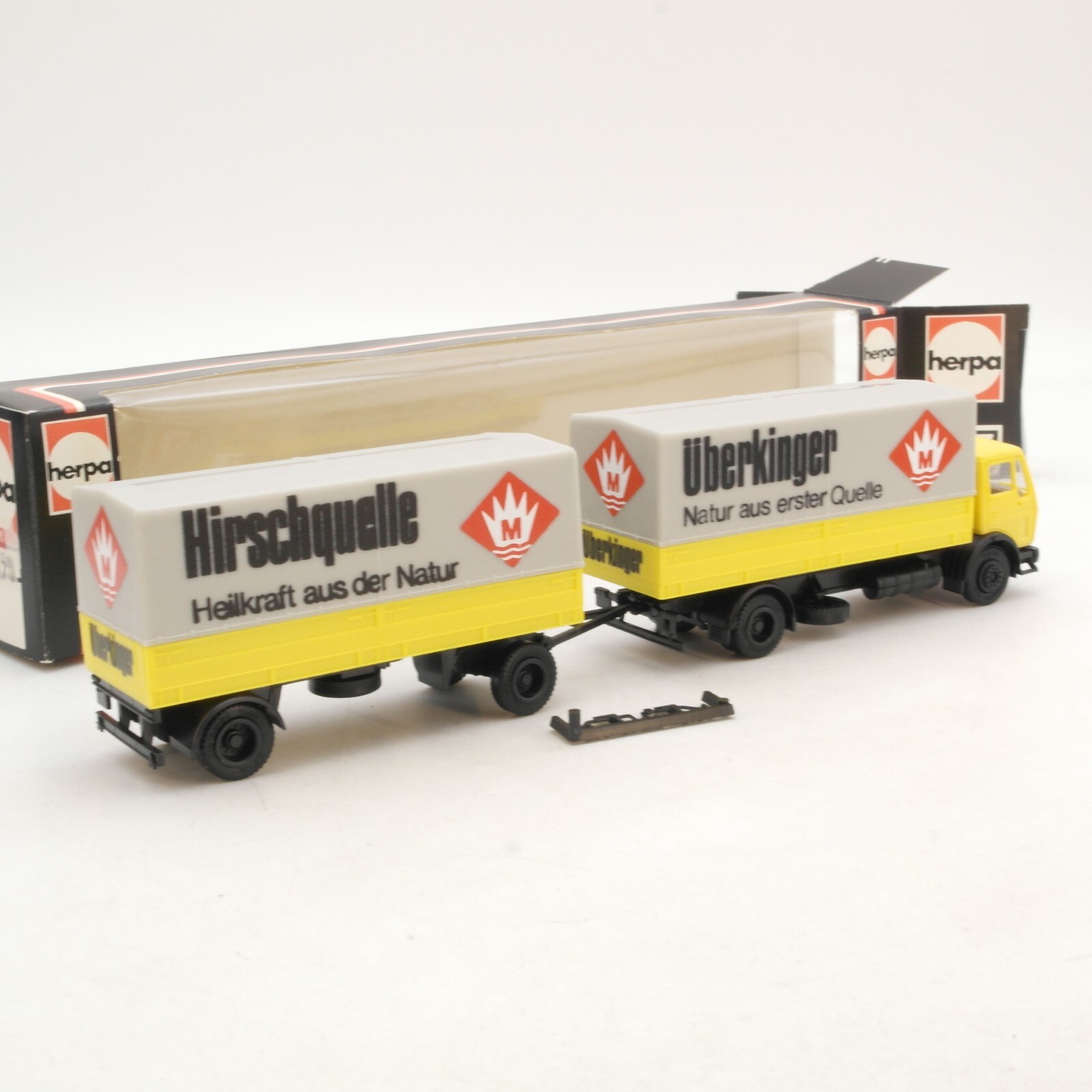 Herpa 1:87 Mercedes MB Hängerzug Überkinger Hirschquelle in OVP RG5782 – Bild 3