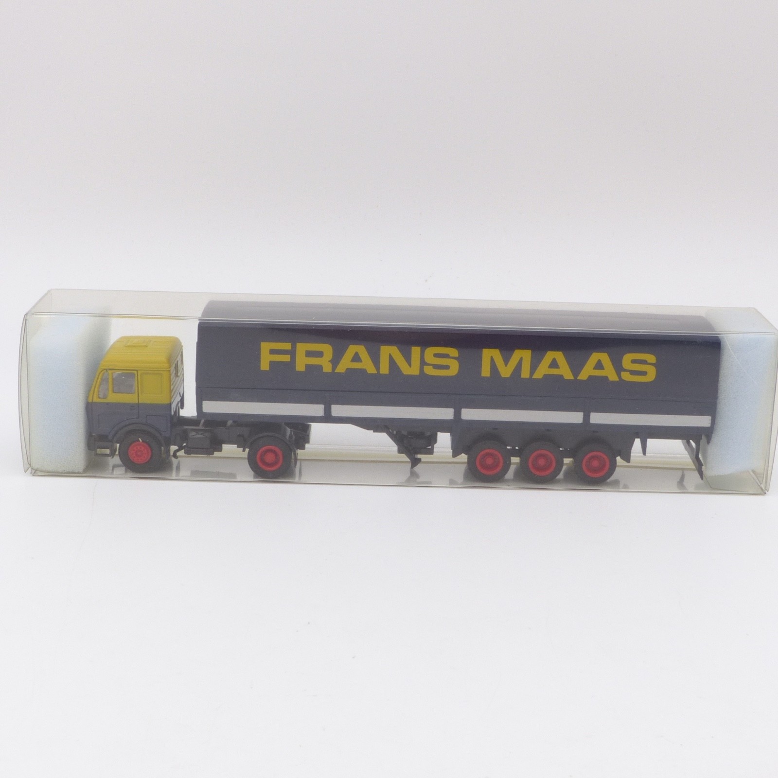 Herpa 1:87 Mercedes NG Sattelzug Frans Maas in EVP EX8406 – Bild 4