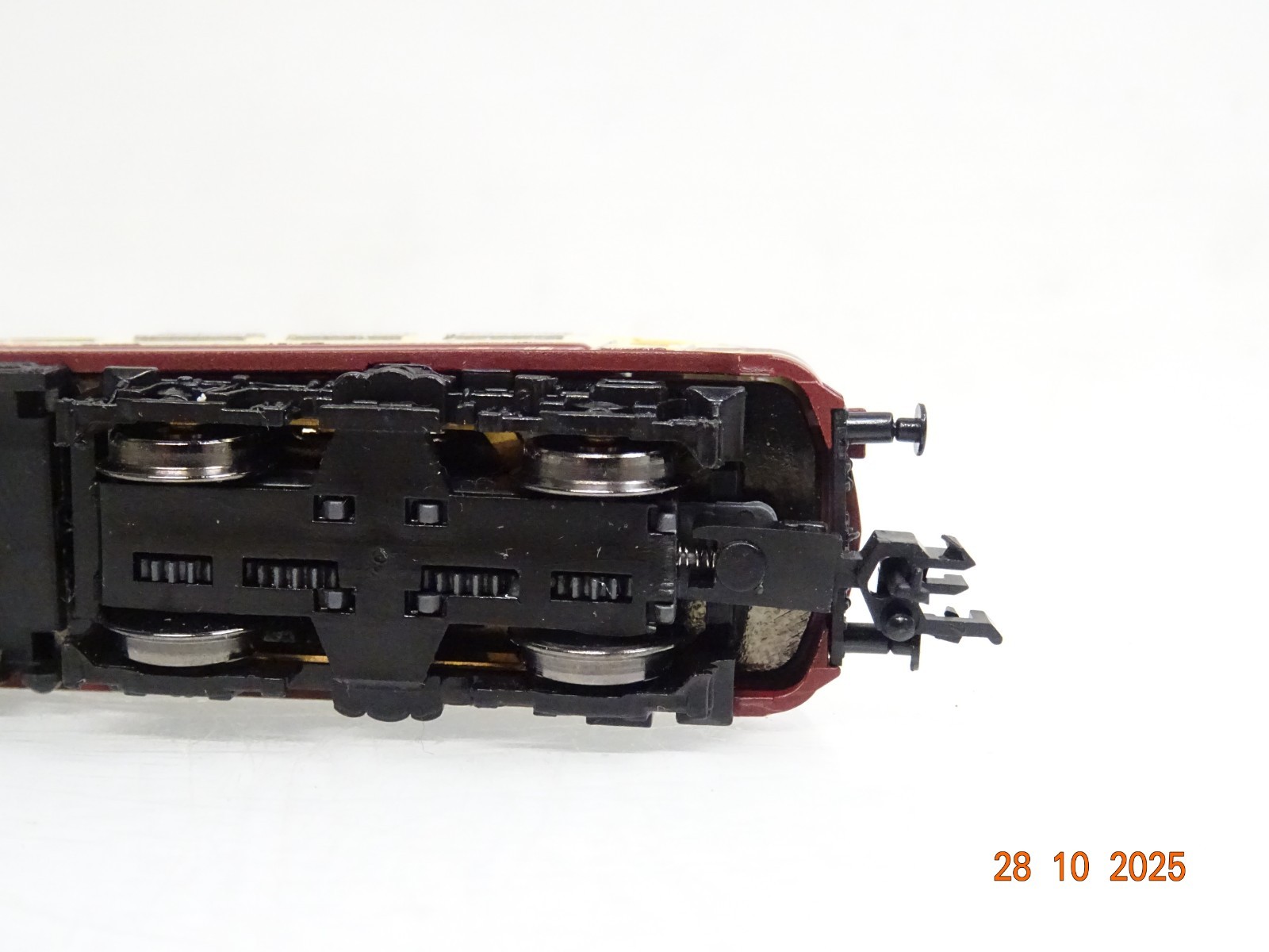 Hobbytrain N E-Lok BR 110 490-0 der DB JL3873 o. – Bild 5