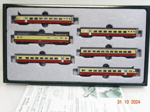 Kato N K11400 Triebwagenzug 6tlg. RAe II Gottardo der SBB in OVP LE6939