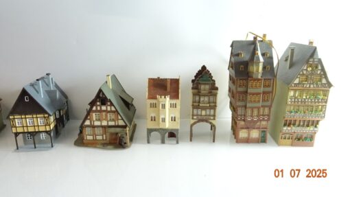 Konvolut H0 Gebäude und Häuser 8 Stück siehe Foto CK9217 o. – Bild 5