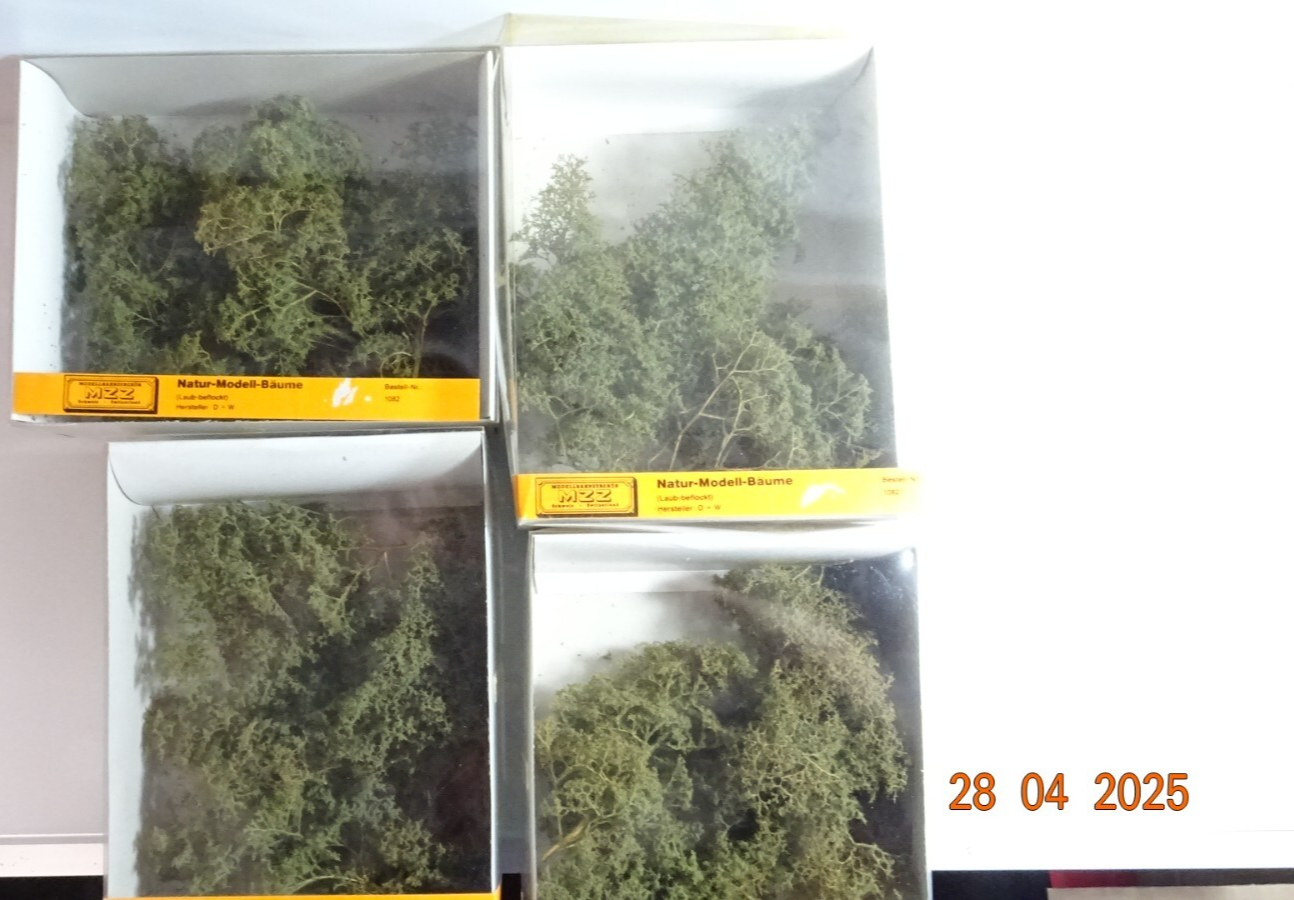 Konvolut H0 Natur Modell Bäume siehe Foto in OVP CK7849 o.