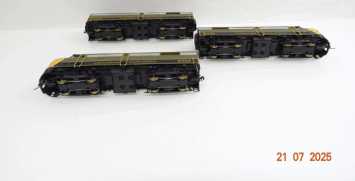 Life-like H0 US Diesellok 3tlg. Alco Canadian National 2x Antrieb JL1684 o. – Bild 5