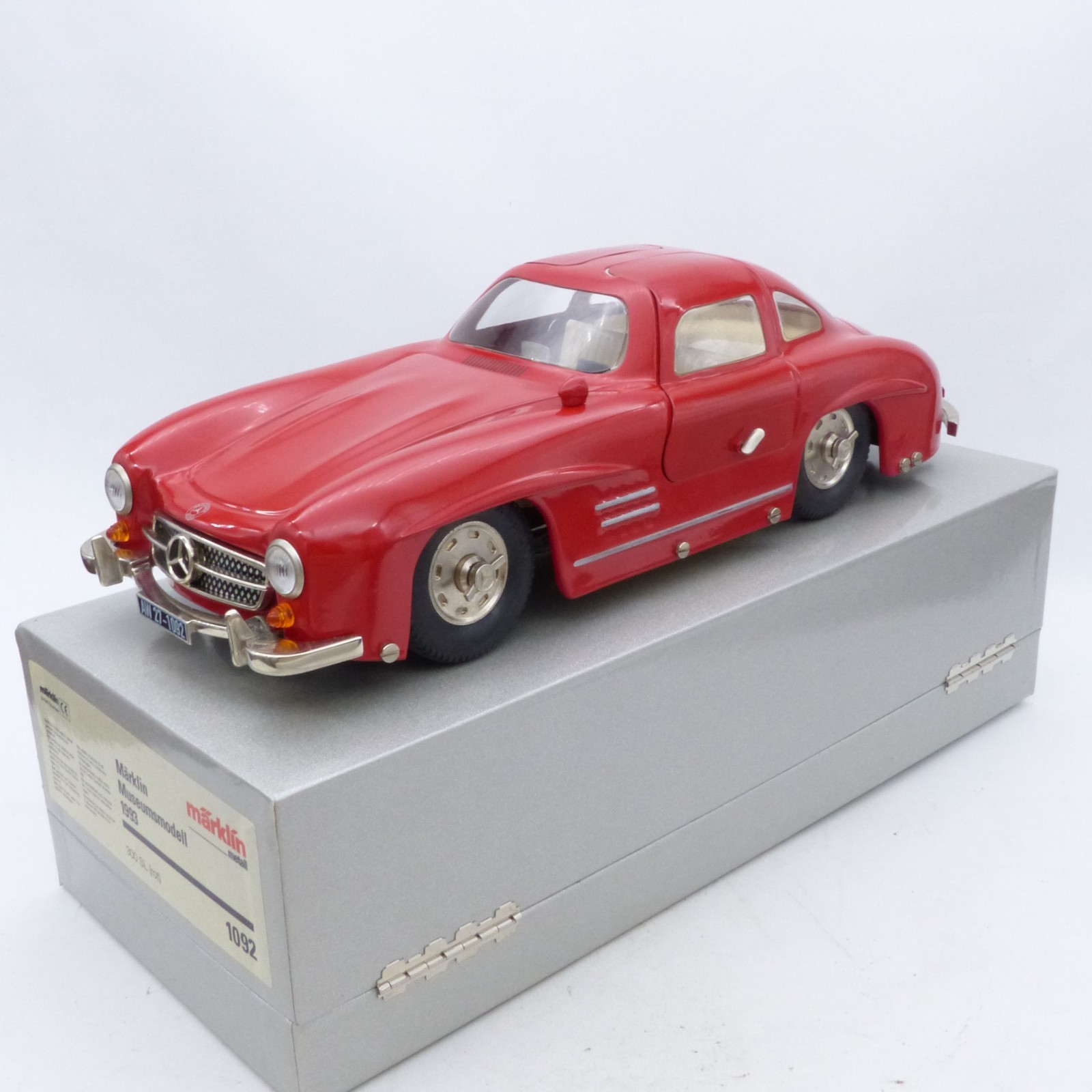 Märklin 1:16 1992 Mercedes-Benz 300 SL rot in OVP EX8285 – Bild 3