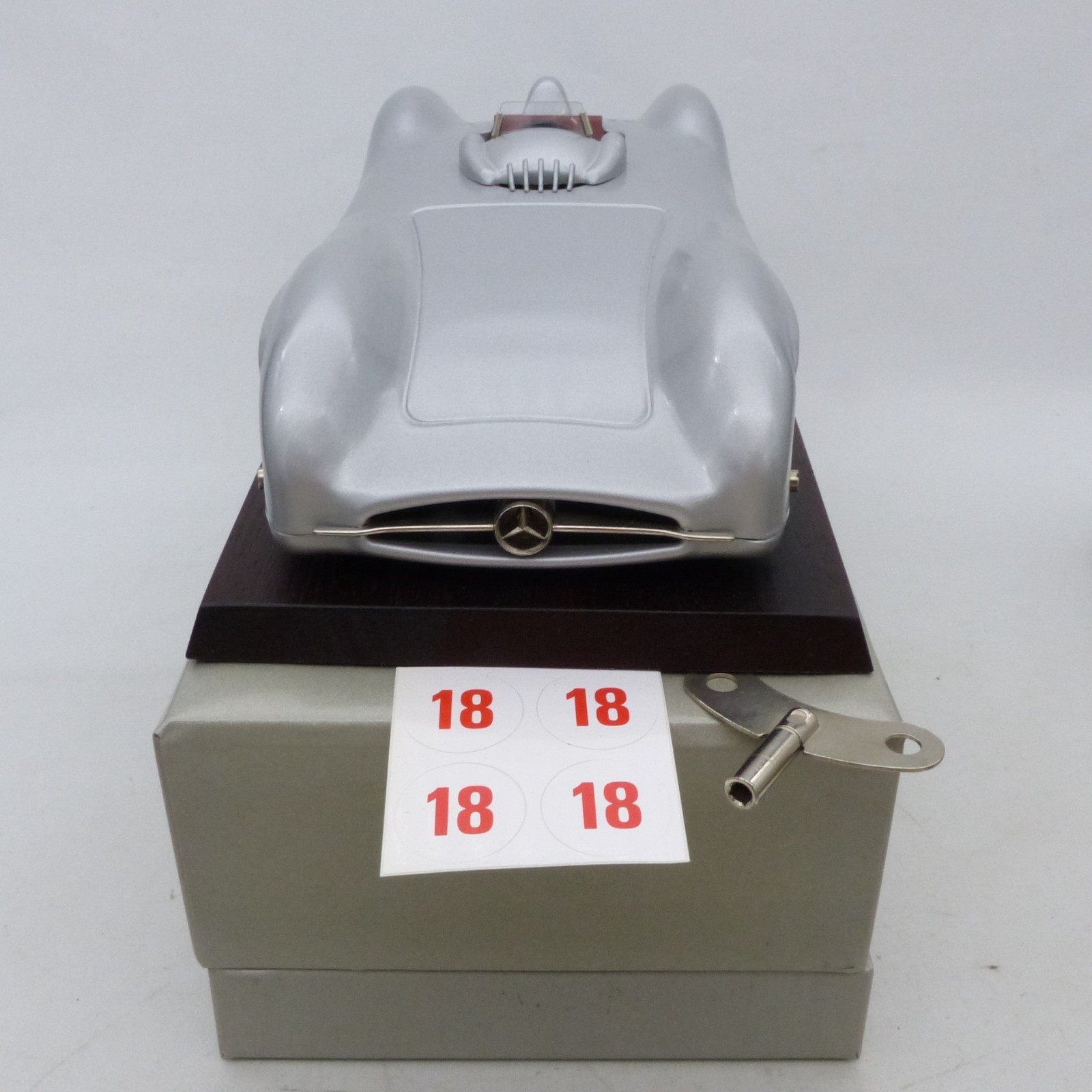 Märklin 1:16 Mercedes-Benz W196 R Rennwagen Silberpfeil in OVP EX8281