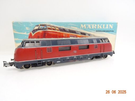 Märklin H0 3021 Diesellok V 200 027 der DB in OVP JL1101
