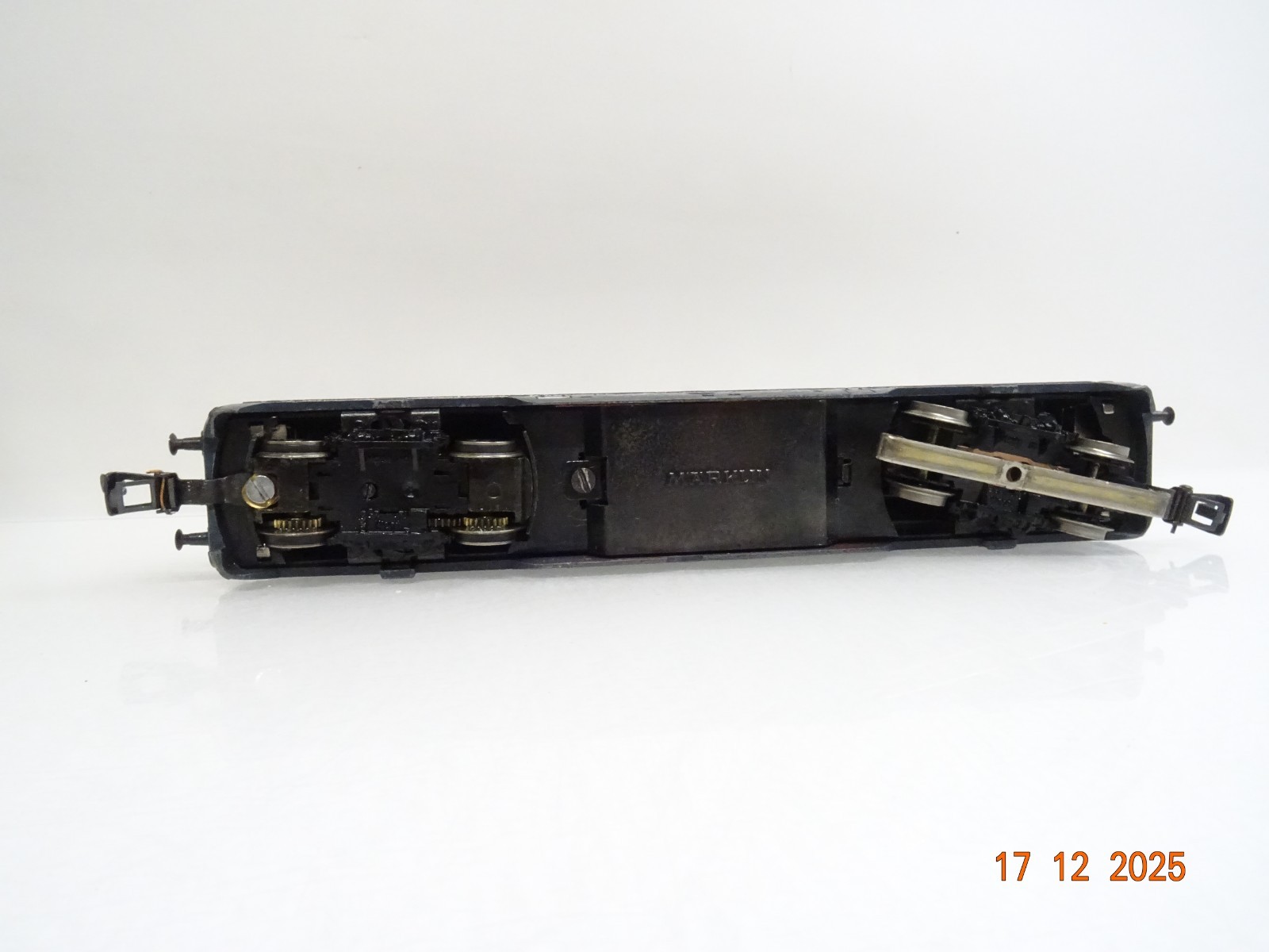 Märklin H0 3021 Diesellok V 200 060 der DB Metall in EVP JL5176 – Bild 4