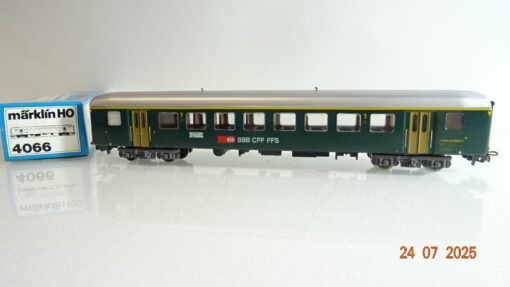 Märklin H0 4066 Personenwagen 1.Kl. der SBB Blech in OVP PR9192