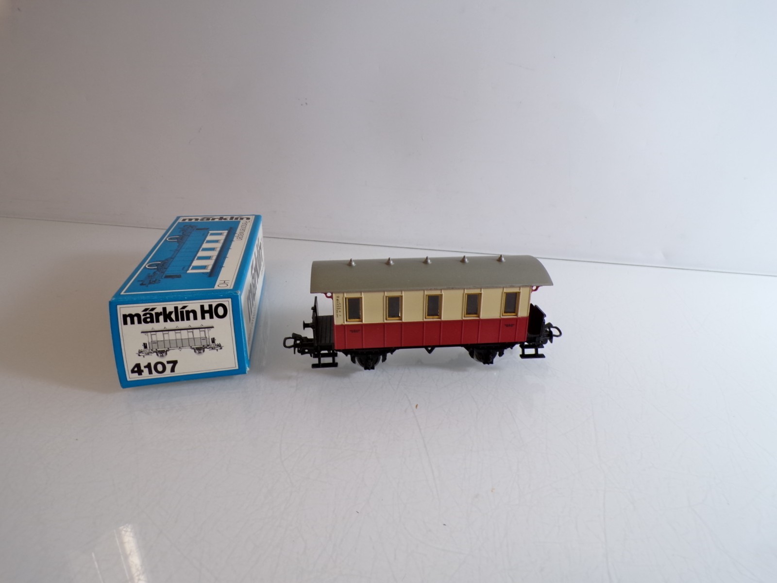 Märklin H0 4107 Personenwagen der DB in OVP HS60