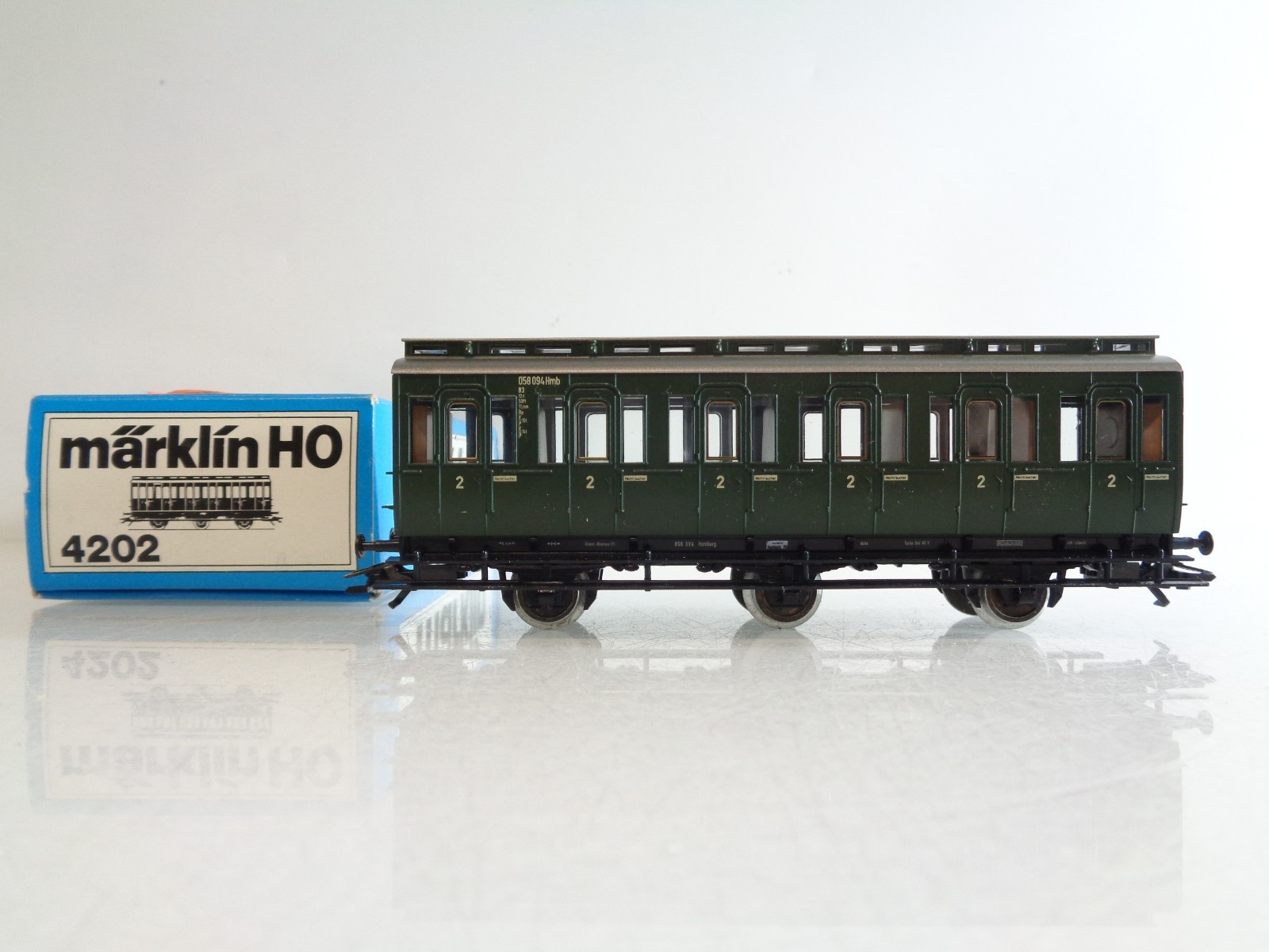 Märklin H0 4202 Abteilwagen 2.Kl. in OVP BH850