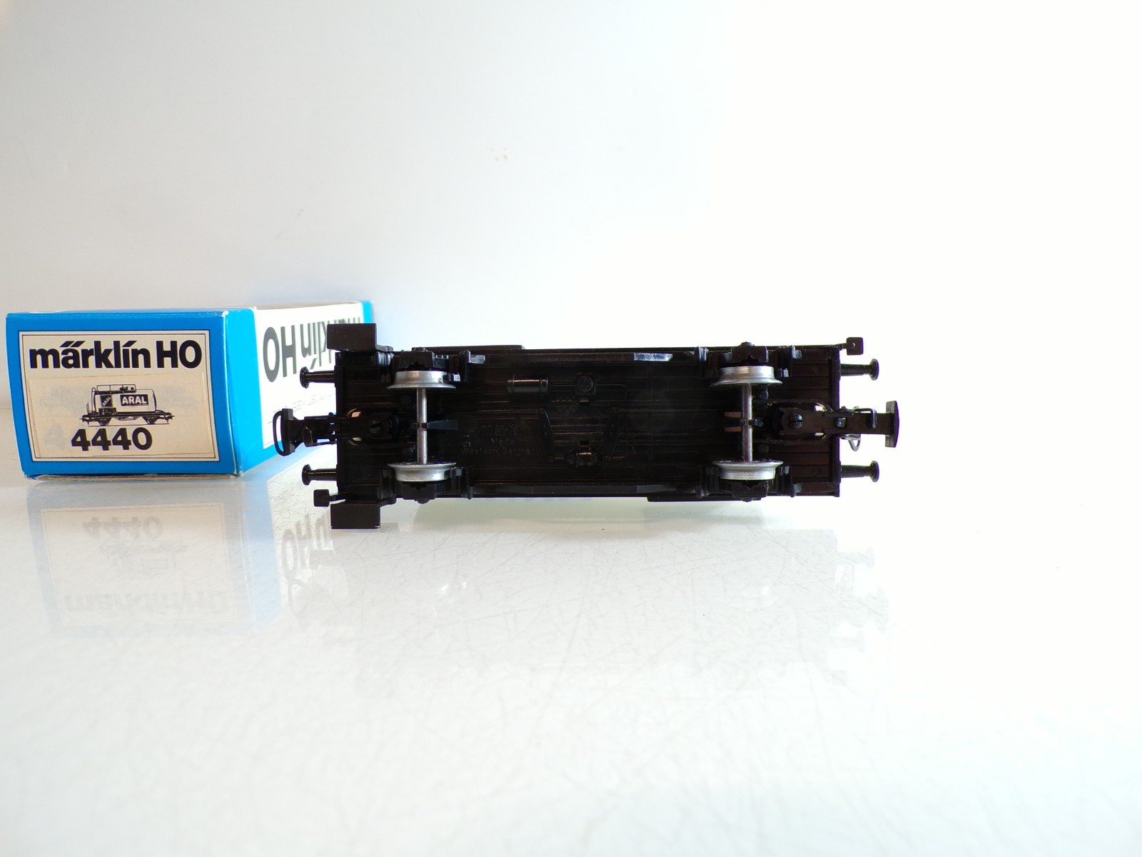 Märklin H0 4440 Kesselwagen ARAL der DB in OVP BH1467 – Bild 4