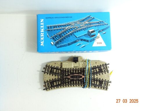 Märklin H0 5128 Doppelte Kreuzungsweiche siehe Foto in OVP CK7069