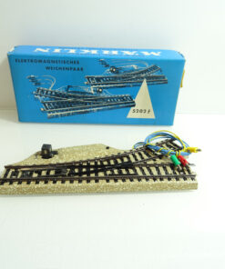 Märklin H0 5202 M-Gleis elekt. Weiche links siehe Foto in OVP CK557