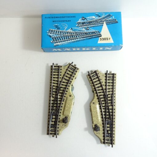 Märklin H0 5202 M-Gleis elektrisches Weichenpaar siehe Foto in OVP CK7221