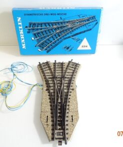 Märklin H0 5214 Symmetrische Dreiwegeweiche siehe Foto in OVP CK5177