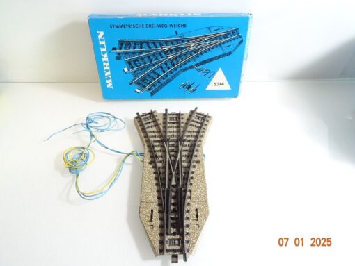 Märklin H0 5214 Symmetrische Dreiwegeweiche siehe Foto in OVP CK5177