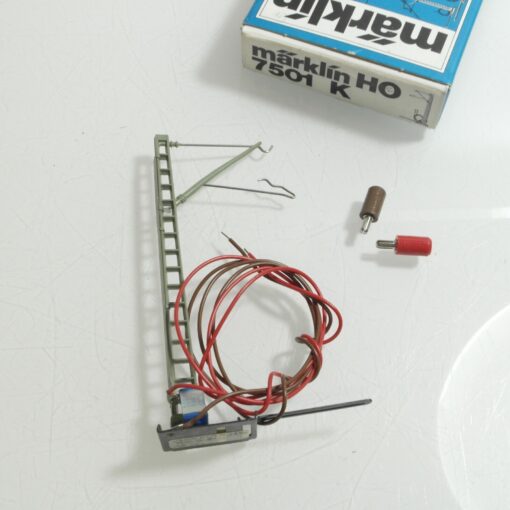 Märklin H0 7501 K Oberleitungs-Anschlussmast mit Kondensator in OVP RG8940 – Bild 3