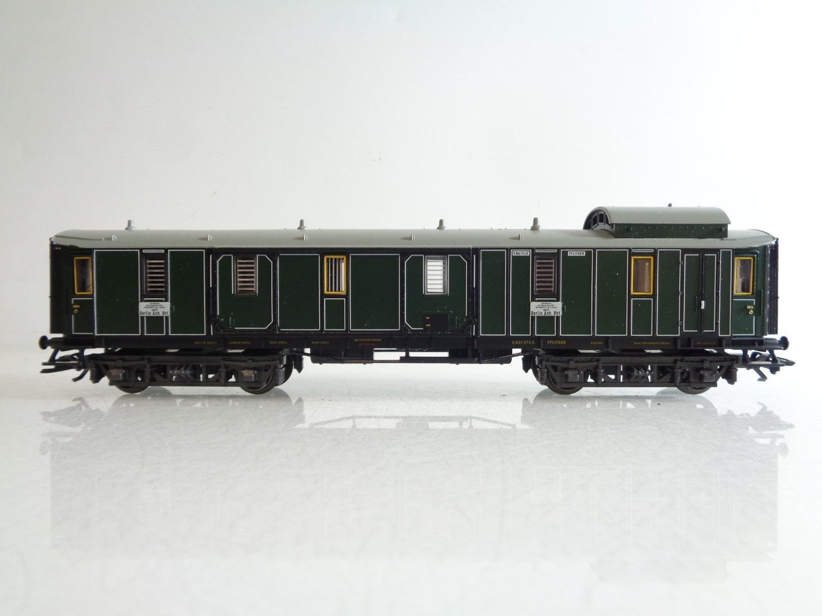 Märklin H0 Gepäckwagen der K.Bay.Sts.B. BH984 o. – Bild 3